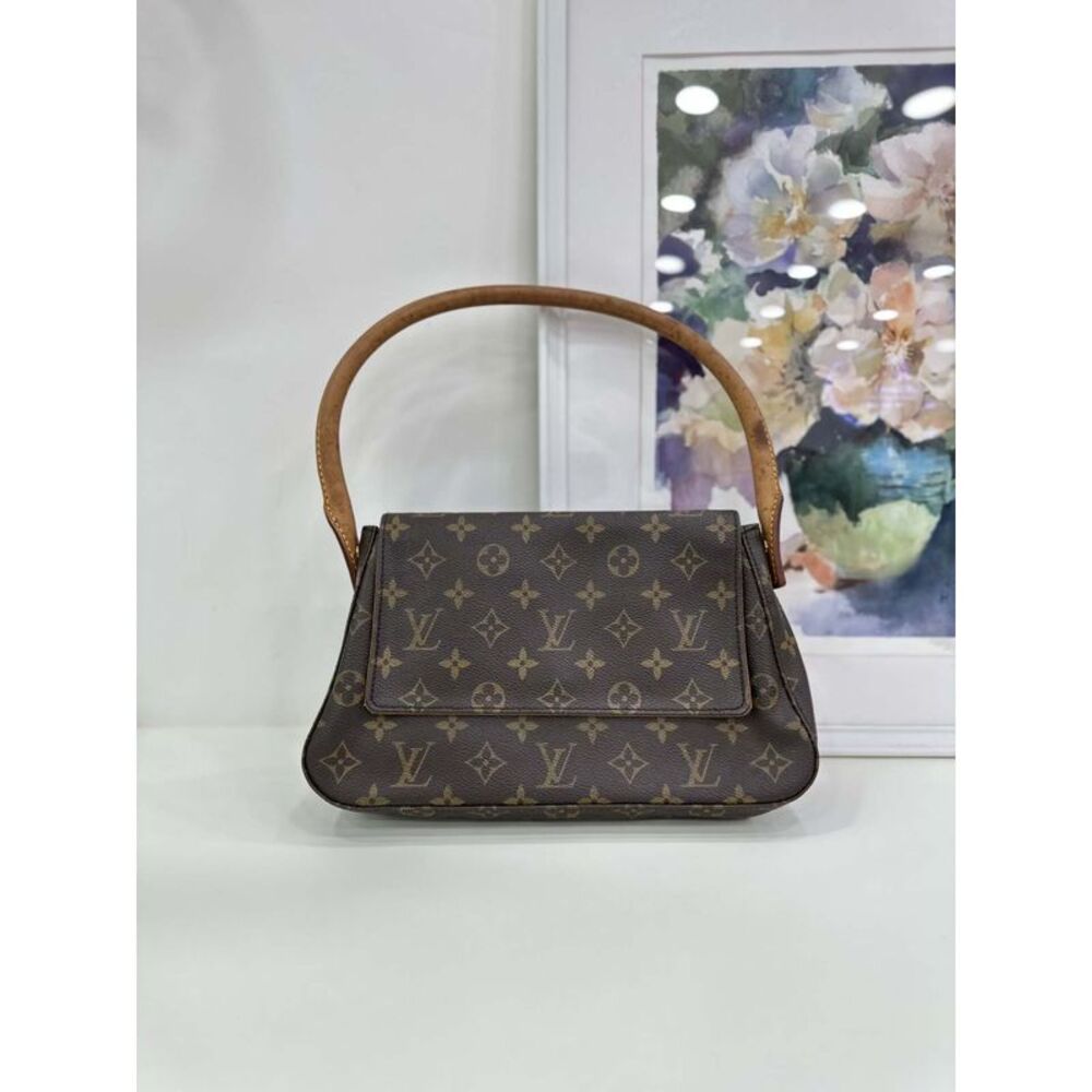 Louis Vuitton Women Pre-Loved Bag Very Good Condition